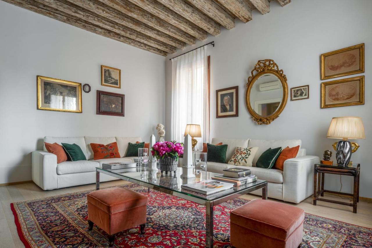 Miracoli Apartment With View On The Canal R&R Velence Kültér fotó