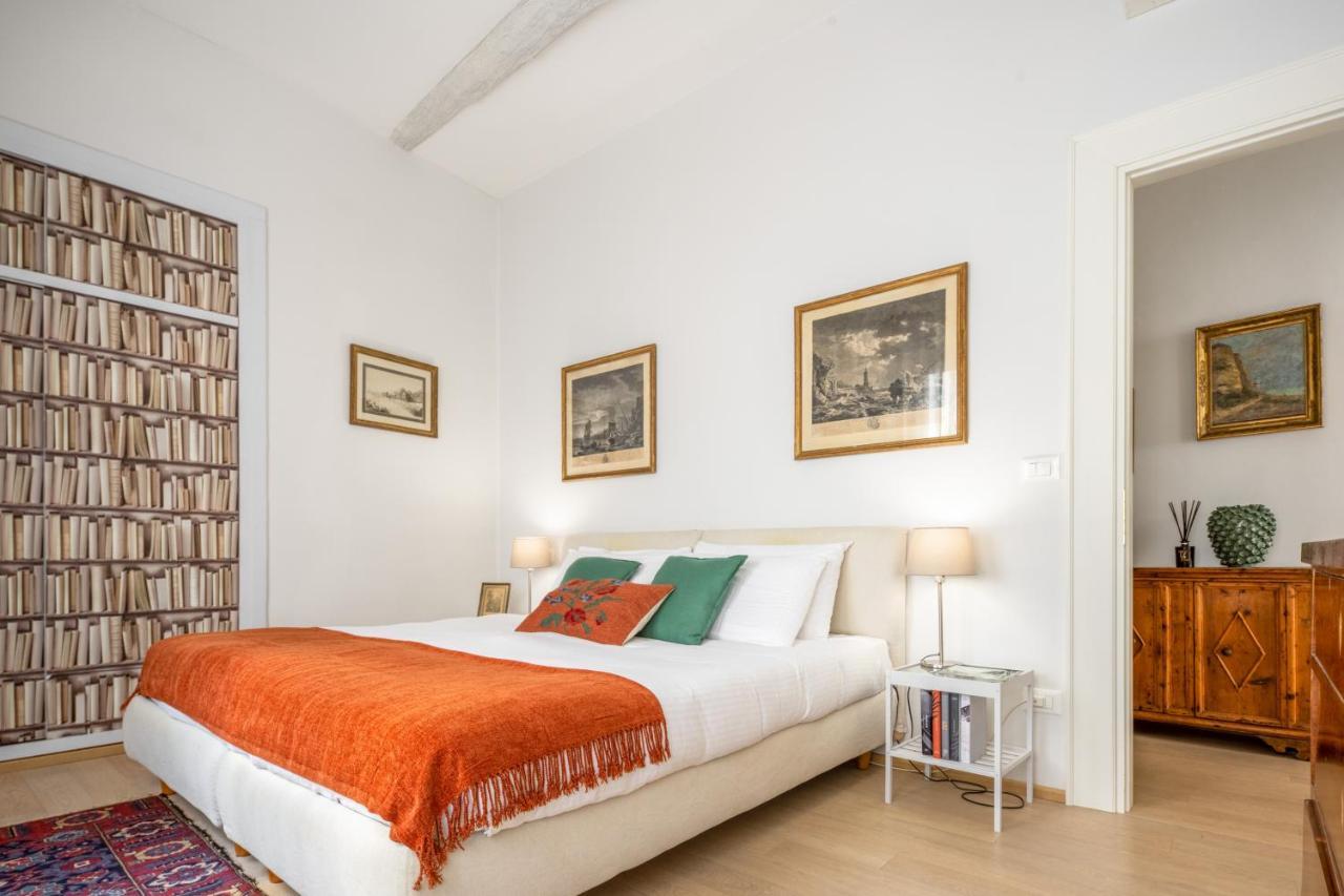 Miracoli Apartment With View On The Canal R&R Velence Kültér fotó
